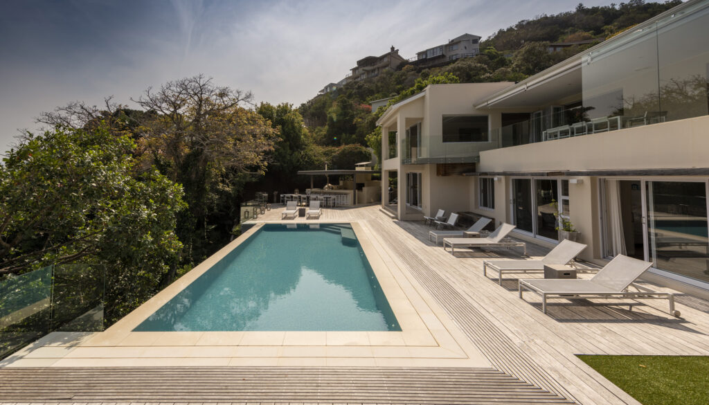 Number Eleven villa and pool in Knysna