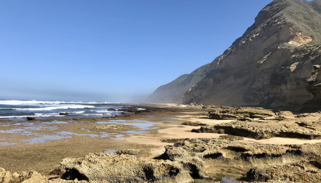 Rocky shoreline at Gericke’s Point near Sedgefield